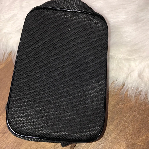 Giorgio Armani black bag - Picture 6 of 8